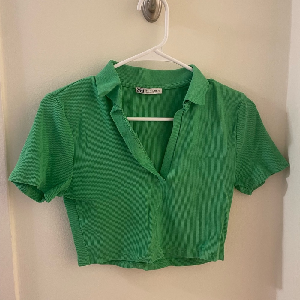 Zara crop top with collar and ribbed fabric size L